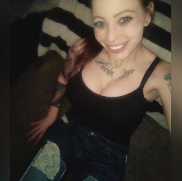 Meet your Posher, Colleen - Picture 2 of 4